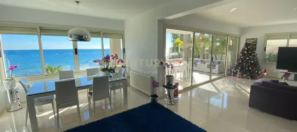 3 bedrooms Apartment in Germasogeia, Cyprus No. 5790 2