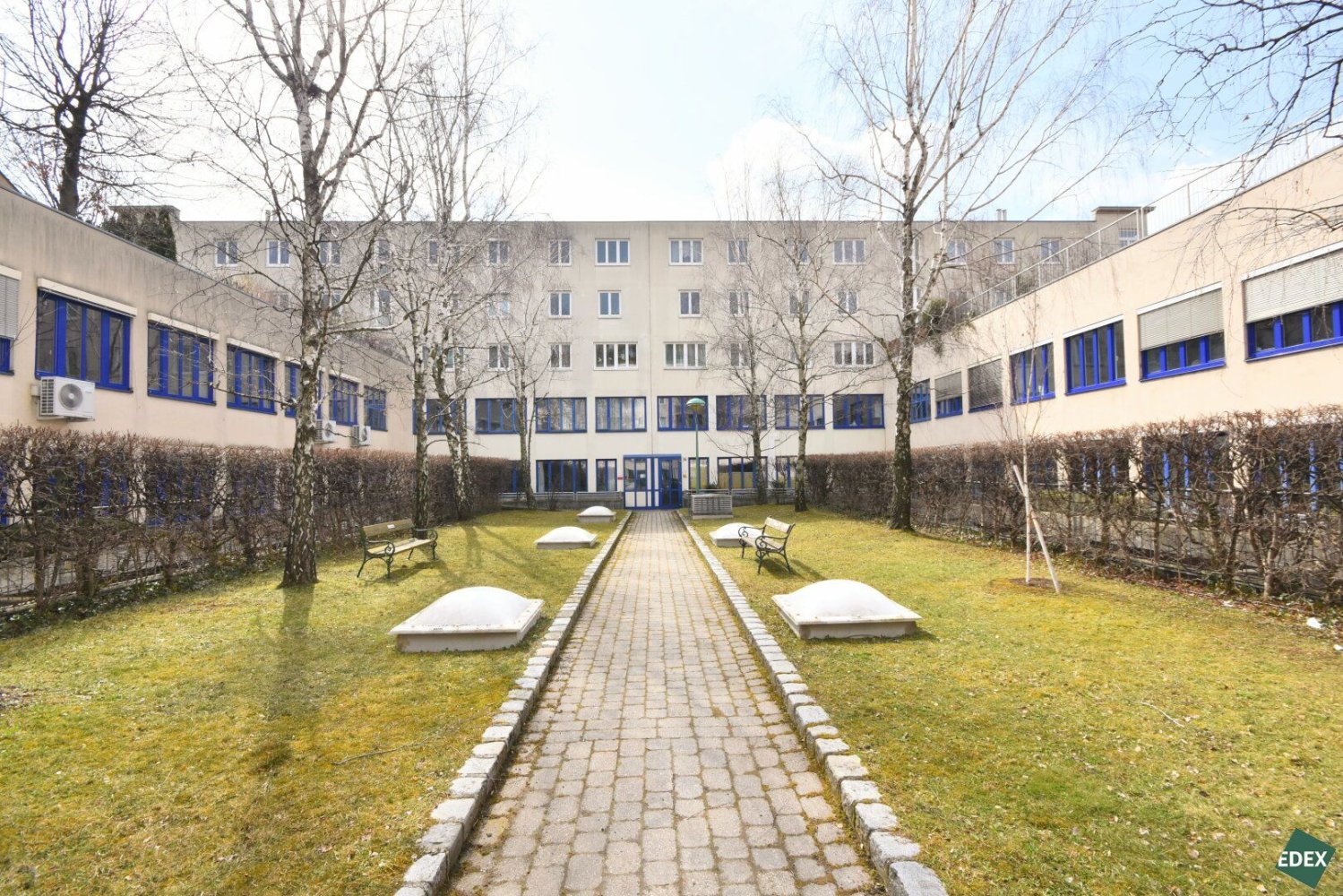 Bureau à Ottakring, Austria 2054m² No. 128788