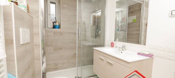 2 bedrooms Apartment in Genoa, Italy No. 307400 20