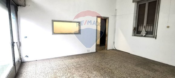 Коммерческая недвижимость 100м² в Бусто Арсицио, Италия № 121375 8