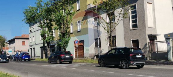 Коммерческая недвижимость 100м² в Бусто Арсицио, Италия № 121375 17