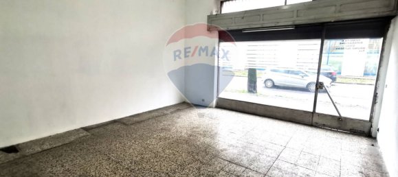 Коммерческая недвижимость 100м² в Бусто Арсицио, Италия № 121375 6