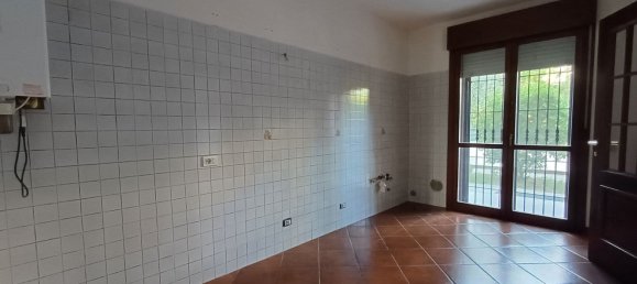 4 bedrooms Apartment in Castelvetro di Modena, Italy No. 314593 4