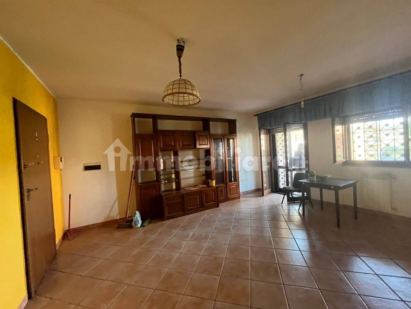 Apartamento de 3 dormitorios en Morlupo, Italy No. 375482