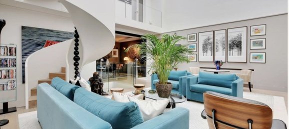 3 Schlafzimmer Villa in Paris, France, Nr. 171845 2