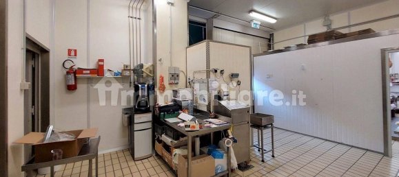 5غرفة مستودع في Foligno, Italy رقم 46124 30