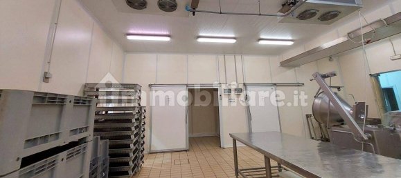 5غرفة مستودع في Foligno, Italy رقم 46124 19