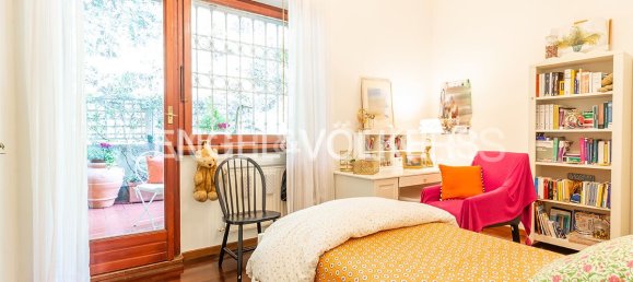 3 Schlafzimmer Wohnung in Rome, Italy, Nr. 102238 12