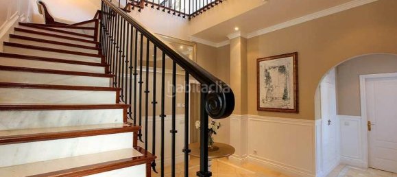 7 غرف نوم فيلا في Cadiz, Spain رقم 27512 7