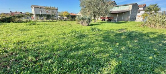 233m² Warehouse in Udine, Italy No. 341239 2