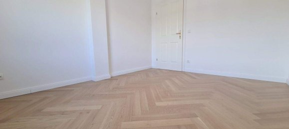 3 rooms Apartment in Favoriten, Austria No. 176355 6