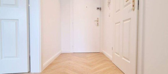 3 rooms Apartment in Favoriten, Austria No. 176355 8