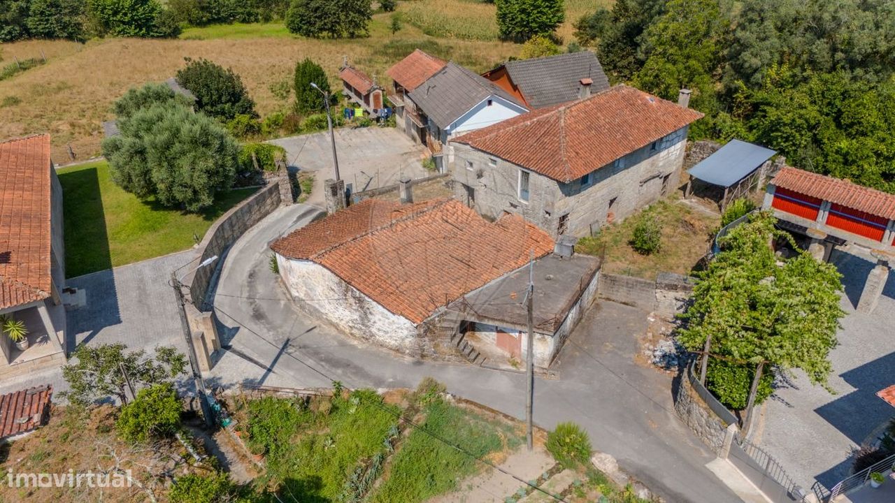 3 bedrooms House in Souto, Portugal No. 235980