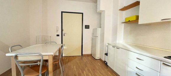 Apartamento de 2 habitaciónes en Bologna, Italy No. 17737 9