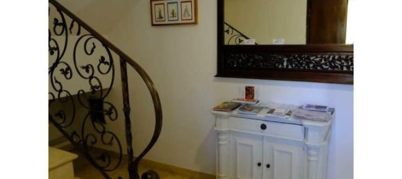 5 rooms House in Nocera Umbra, Italy No. 252740 4