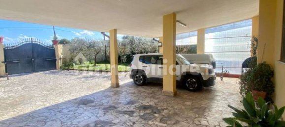 Villa de 5 dormitorios en Aprilia, Italy No. 343808 5