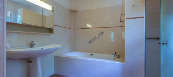 4 Schlafzimmer Haus in Saint-Bohaire, France, Nr. 237754 8