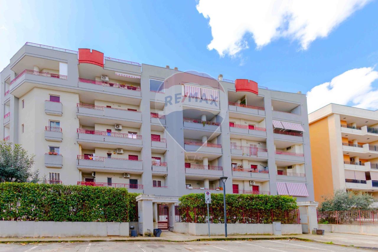 3 rooms Apartment in Casamassima, Italy No. 39809