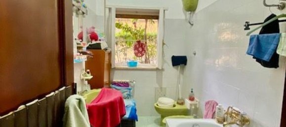 Apartamento de 3 habitaciónes en Rome, Italy No. 194844 6