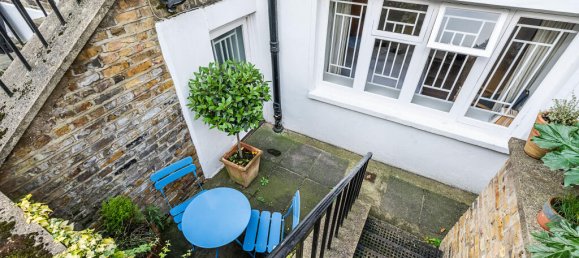 2 bedrooms Apartment in London, United Kingdom No. 14081 2