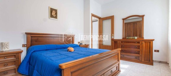 2 chambres Appartement à Olgiate Olona, Italy No. 220769 12