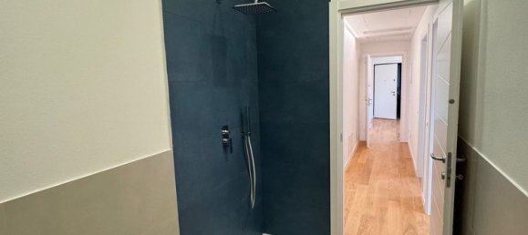 3غرفة شقة في Massa, Italy رقم 192999 15