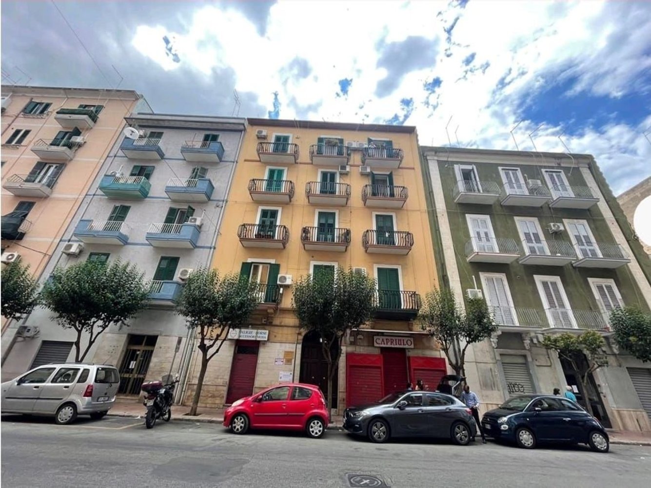 Apartamento T3 em Taranto, Italy N.º 377247