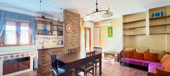 Propiedad comercial de 3 habitaciónes en Matera, Italy No. 26548 2