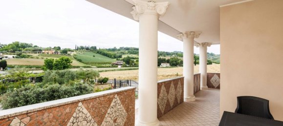 Вилла с 11 спальнями в Чезена, Италия № 347752 34