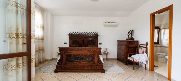 Вилла с 11 спальнями в Чезена, Италия № 347752 32