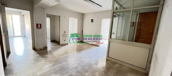 8-Zimmer Wohnung in Comiso, Italy, Nr. 145948 6