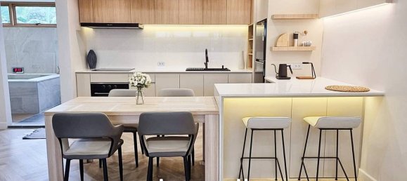 4 bedrooms Bungalow in Bangkok, Thailand No. 14353 8