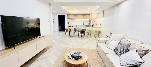 4 bedrooms Bungalow in Bangkok, Thailand No. 14353 3