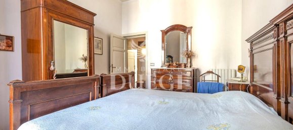 5 bedrooms Villa in Viareggio, Italy No. 325576 11