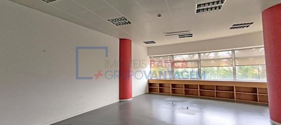 Edificio en Oeiras, Portugal 6500 m² No. 72209 18