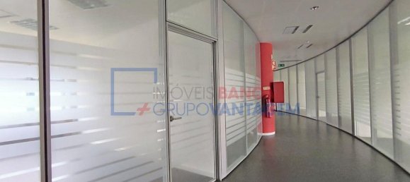 Edificio en Oeiras, Portugal 6500 m² No. 72209 14