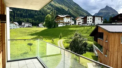 Квартира с 3 спальнями в Гальтюр, Австрия № 252729