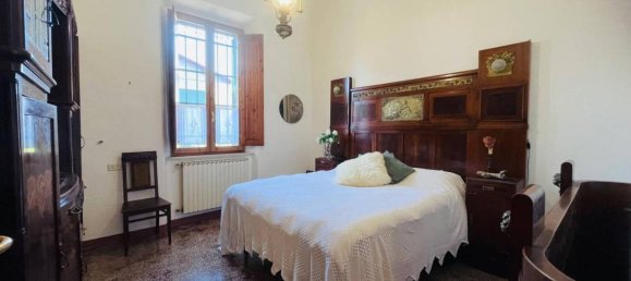 7 rooms Apartment in Livorno, Italy No. 43479 22