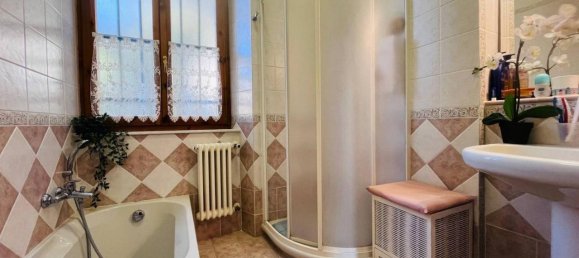 7 rooms Apartment in Livorno, Italy No. 43479 24