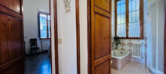 7 rooms Apartment in Livorno, Italy No. 43479 23
