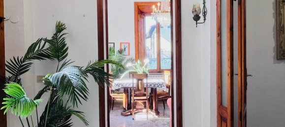 7 rooms Apartment in Livorno, Italy No. 43479 12