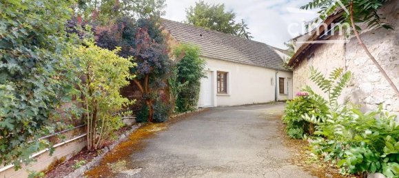 2 Schlafzimmer Haus in Saint-Cyr-en-Val, France, Nr. 333000 4