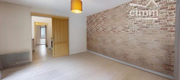 2 Schlafzimmer Haus in Saint-Cyr-en-Val, France, Nr. 333000 11