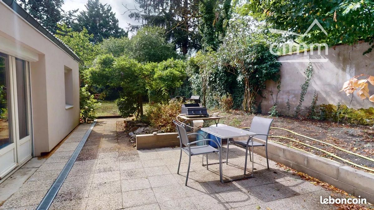 2 Schlafzimmer Haus in Saint-Cyr-en-Val, France, Nr. 333000