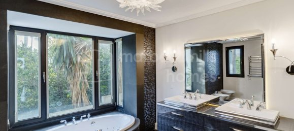 Villa de 6 dormitorios en Marbella, Spain No. 99454 20