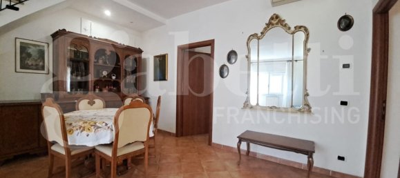 6 Schlafzimmer Villa in Ardea, Italy, Nr. 57954 17