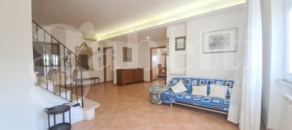 6 Schlafzimmer Villa in Ardea, Italy, Nr. 57954 15