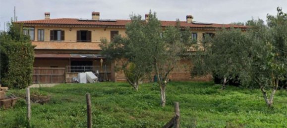 4 rooms Apartment in Vetralla, Italy No. 197403 2