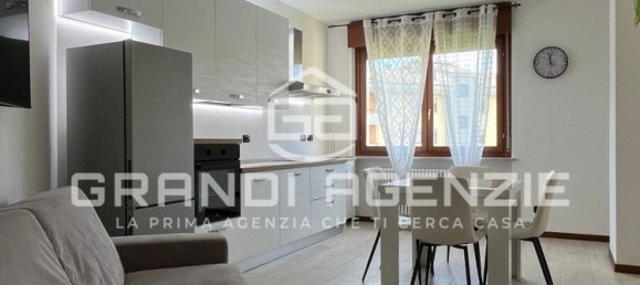 Studio in Verona, Italy No. 284749 5