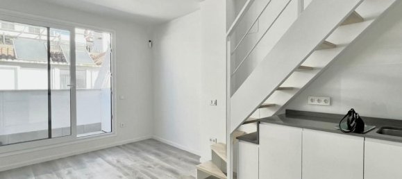 2 bedrooms Penthouse in Fuengirola, Spain No. 35705 4